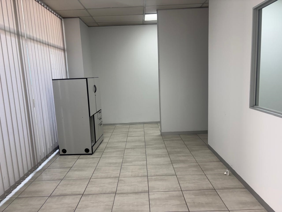 To Let Commercial Property for Rent in Corlett Gardens Gauteng