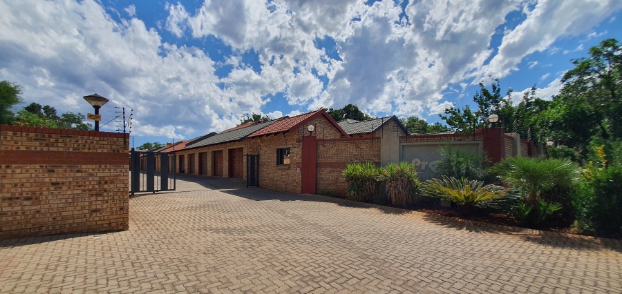 To Let 2 Bedroom Property for Rent in Meyerton Central Gauteng