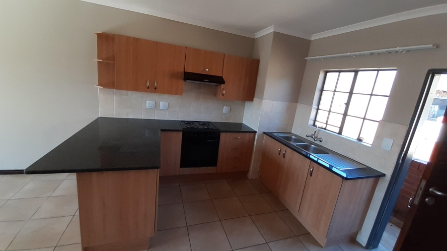 To Let 2 Bedroom Property for Rent in Meyerton Central Gauteng