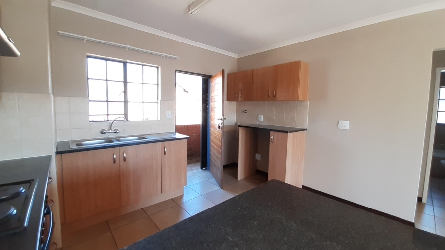 To Let 2 Bedroom Property for Rent in Meyerton Central Gauteng