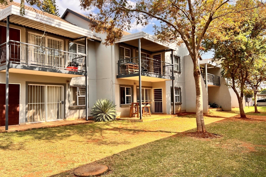 1 Bedroom Property for Sale in Sinoville Gauteng