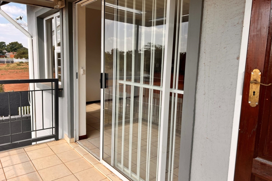1 Bedroom Property for Sale in Sinoville Gauteng