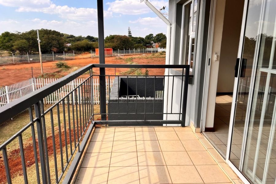 1 Bedroom Property for Sale in Sinoville Gauteng