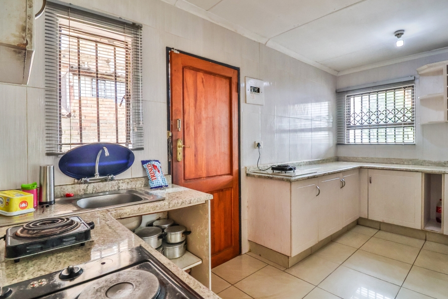 3 Bedroom Property for Sale in Zakariyya Park Gauteng