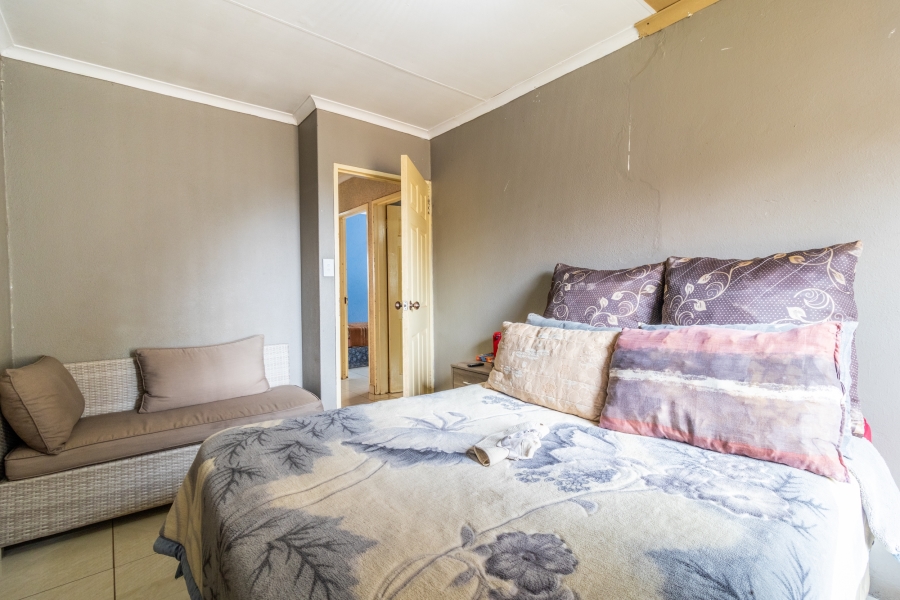 3 Bedroom Property for Sale in Zakariyya Park Gauteng
