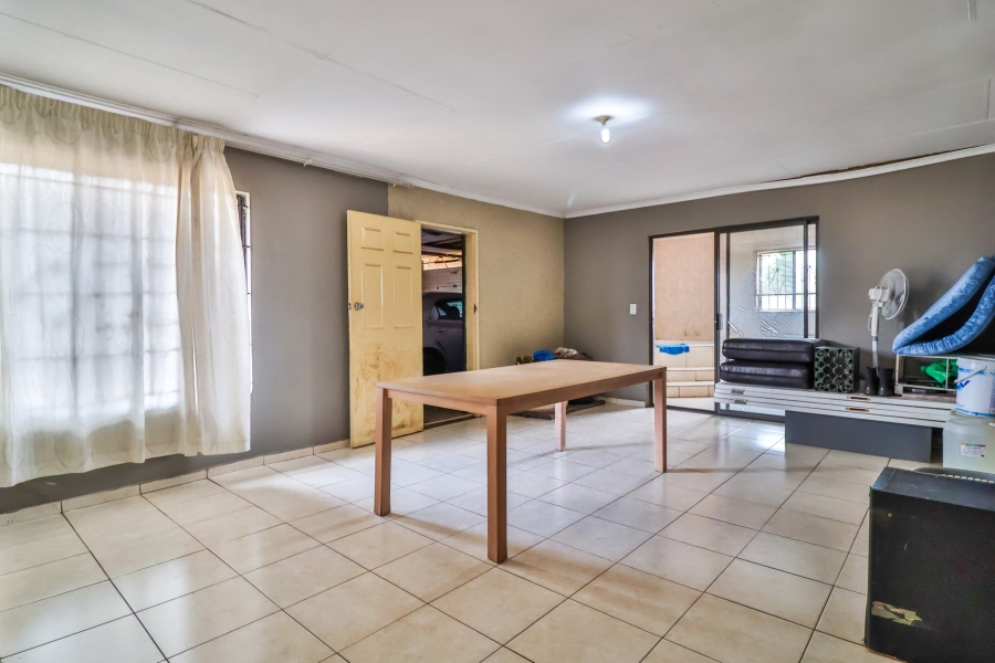3 Bedroom Property for Sale in Zakariyya Park Gauteng