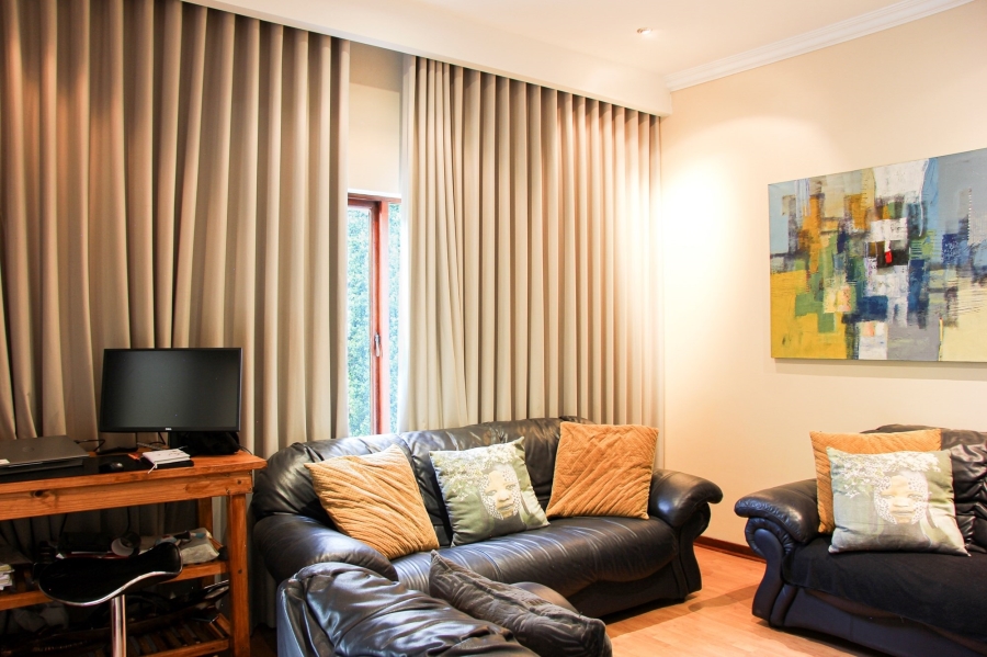 3 Bedroom Property for Sale in Broadacres Gauteng