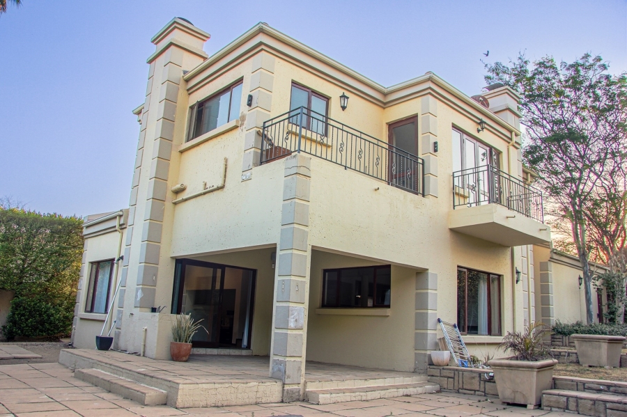 3 Bedroom Property for Sale in Broadacres Gauteng