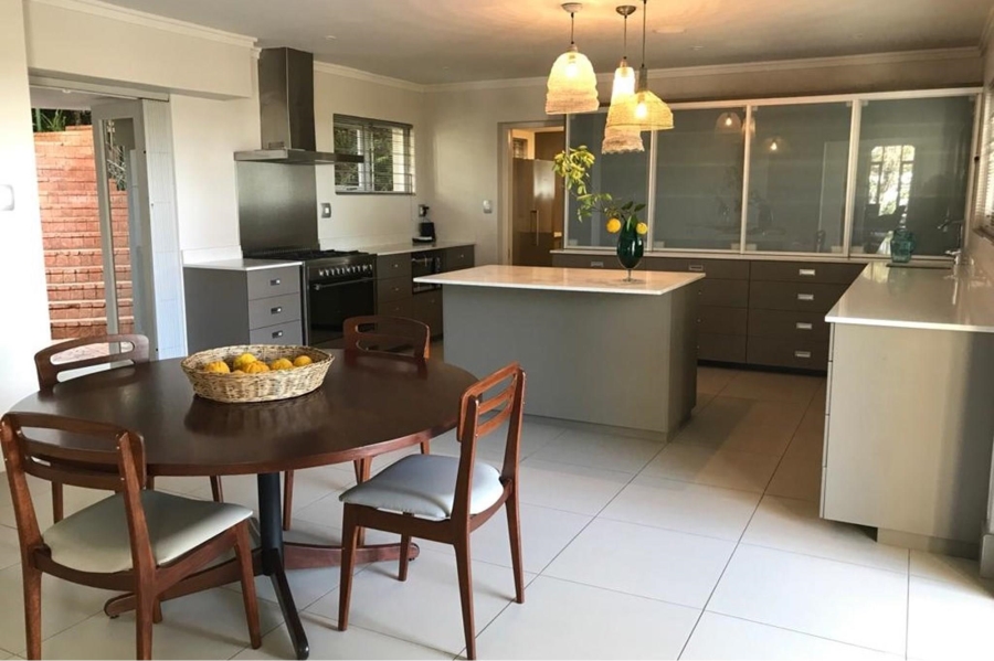 7 Bedroom Property for Sale in Waterkloof Ridge Gauteng