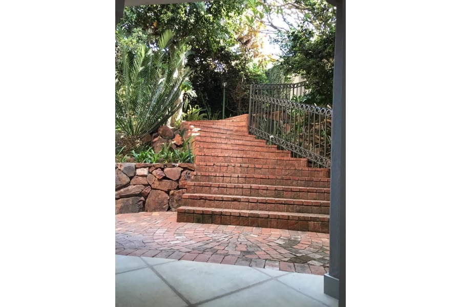 7 Bedroom Property for Sale in Waterkloof Ridge Gauteng