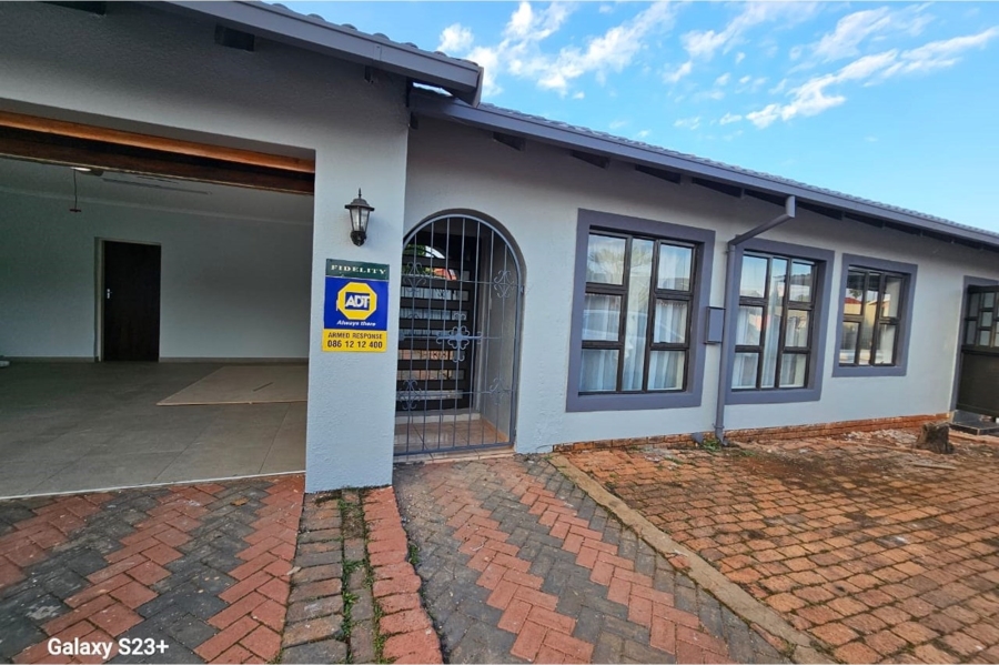 To Let 4 Bedroom Property for Rent in The Orchards Gauteng