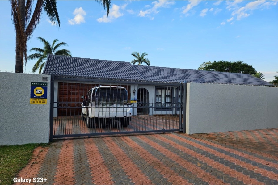 To Let 4 Bedroom Property for Rent in The Orchards Gauteng