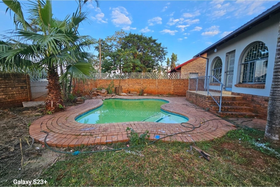 To Let 4 Bedroom Property for Rent in The Orchards Gauteng