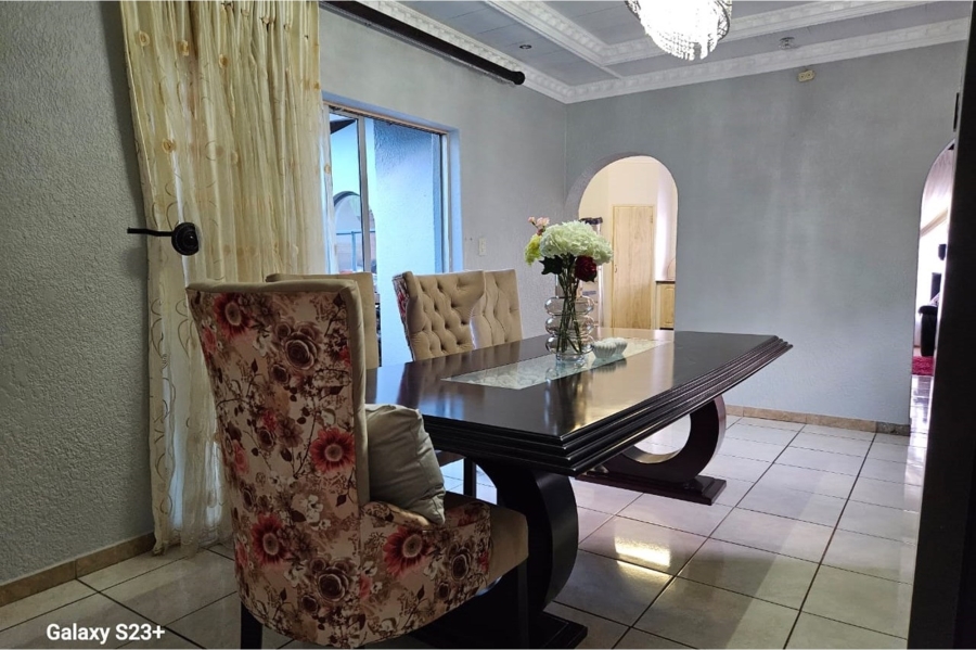 To Let 4 Bedroom Property for Rent in The Orchards Gauteng