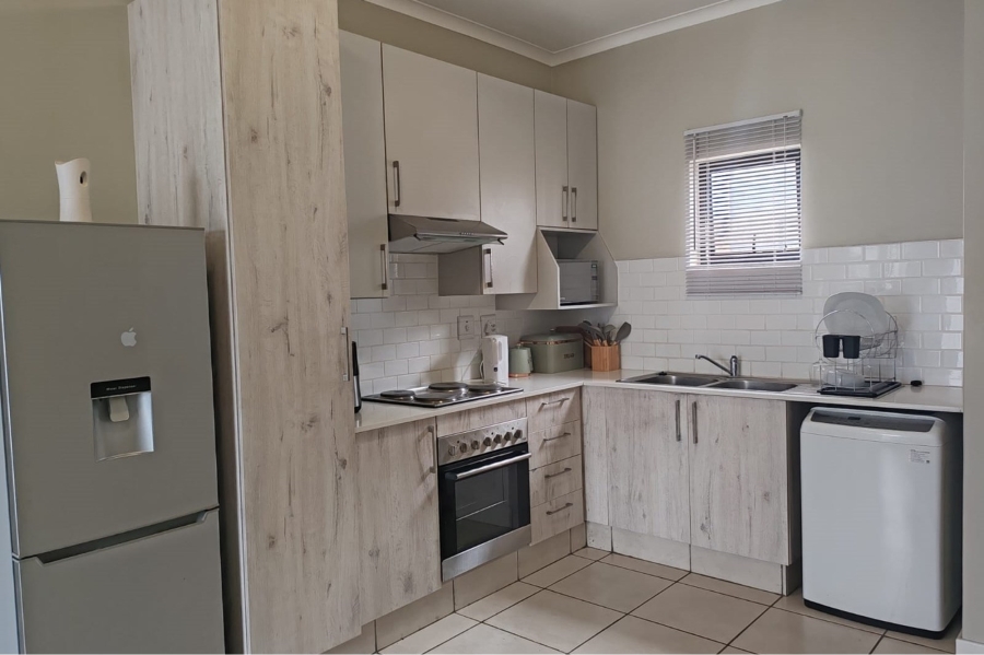 2 Bedroom Property for Sale in Grand Central Gauteng