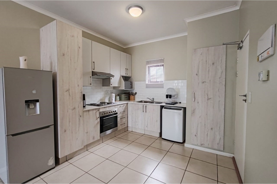 2 Bedroom Property for Sale in Grand Central Gauteng