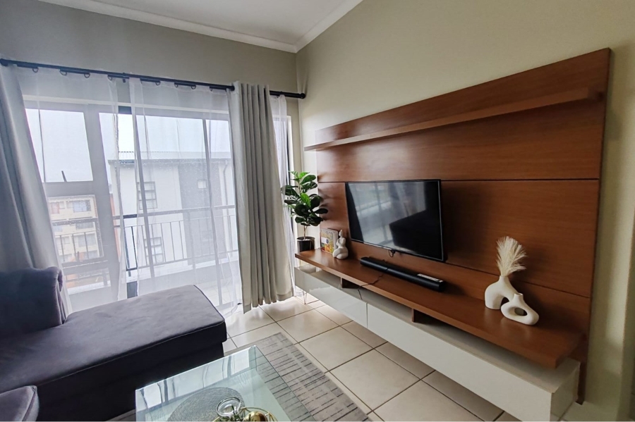 2 Bedroom Property for Sale in Grand Central Gauteng