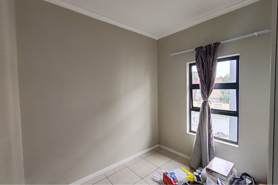 2 Bedroom Property for Sale in Grand Central Gauteng