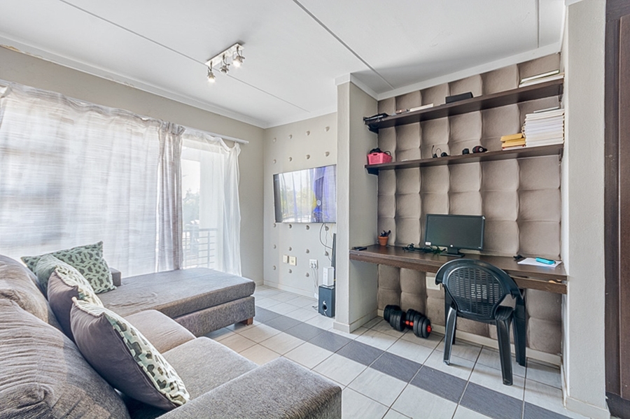 To Let 2 Bedroom Property for Rent in Fourways Gauteng