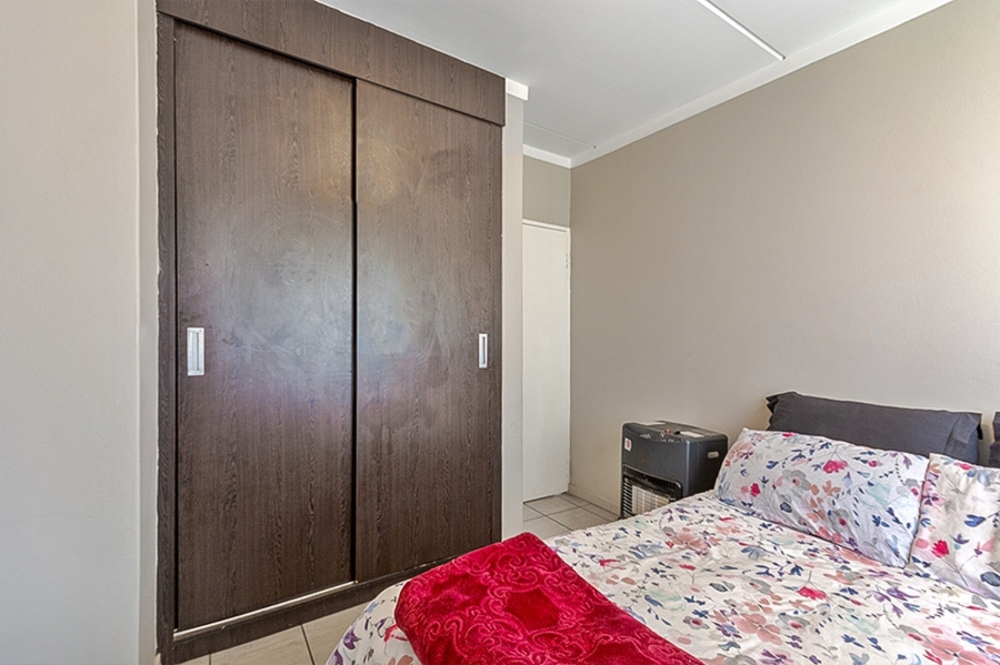 To Let 2 Bedroom Property for Rent in Fourways Gauteng