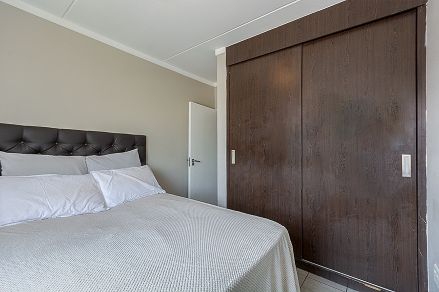 To Let 2 Bedroom Property for Rent in Fourways Gauteng