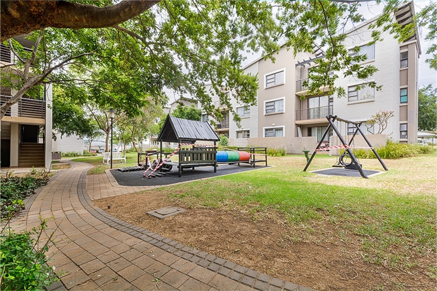 To Let 2 Bedroom Property for Rent in Fourways Gauteng
