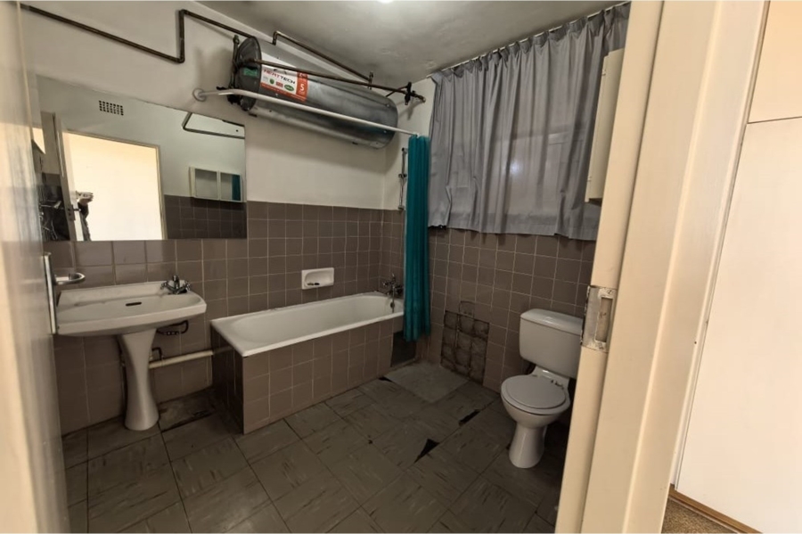 To Let 1 Bedroom Property for Rent in Parktown Gauteng