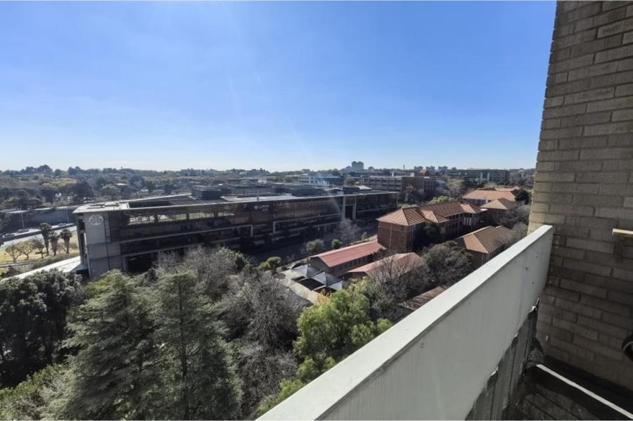 To Let 1 Bedroom Property for Rent in Parktown Gauteng