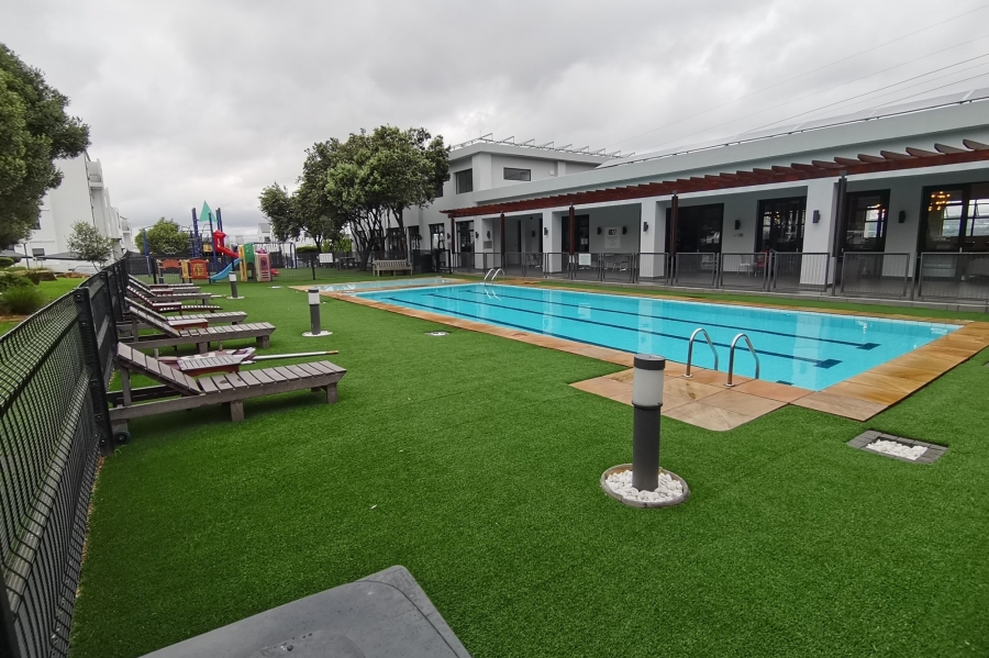 2 Bedroom Property for Sale in Greenstone Hill Gauteng