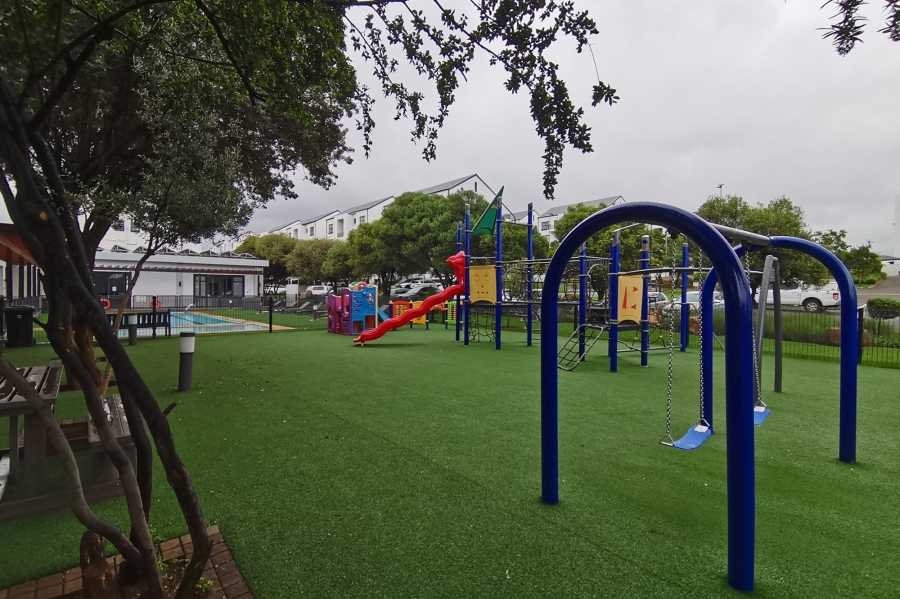2 Bedroom Property for Sale in Greenstone Hill Gauteng