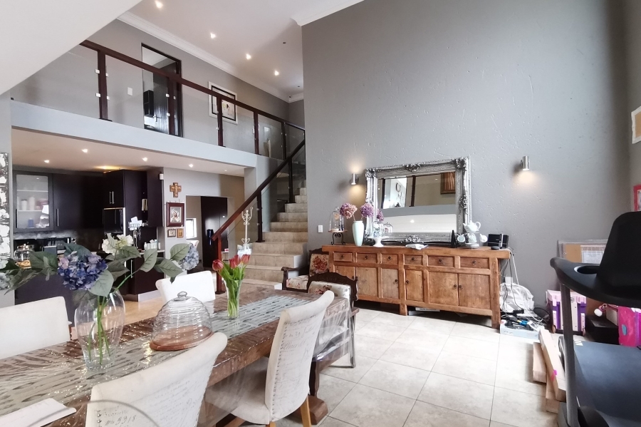 3 Bedroom Property for Sale in Greenstone Hill Gauteng