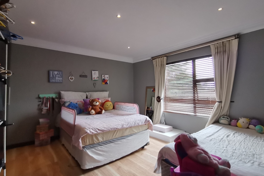 3 Bedroom Property for Sale in Greenstone Hill Gauteng