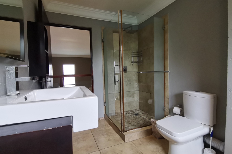 3 Bedroom Property for Sale in Greenstone Hill Gauteng