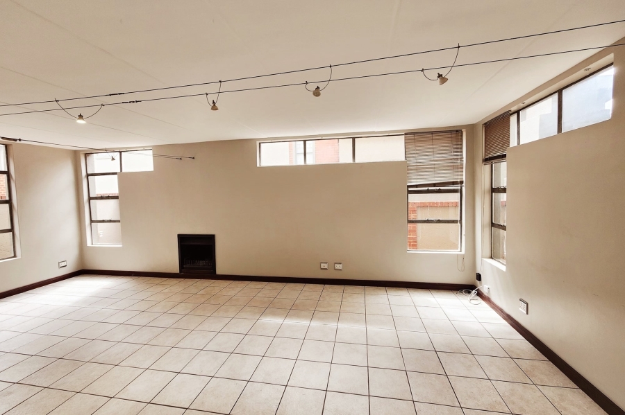 3 Bedroom Property for Sale in Die Hoewes Gauteng