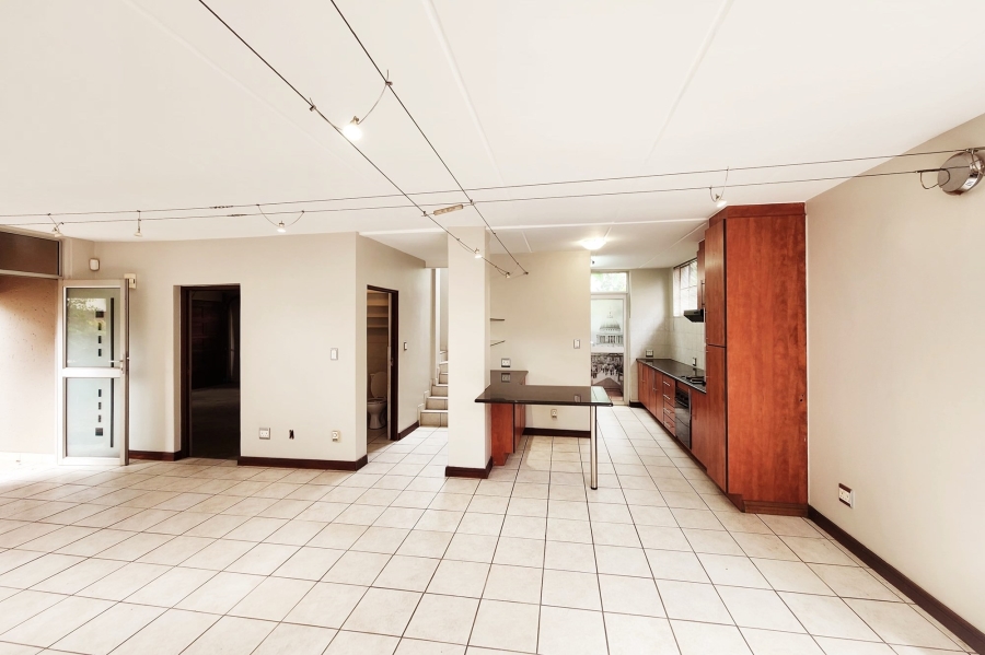 3 Bedroom Property for Sale in Die Hoewes Gauteng