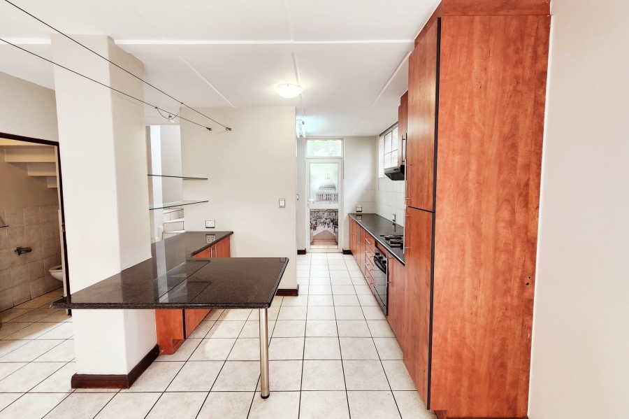3 Bedroom Property for Sale in Die Hoewes Gauteng