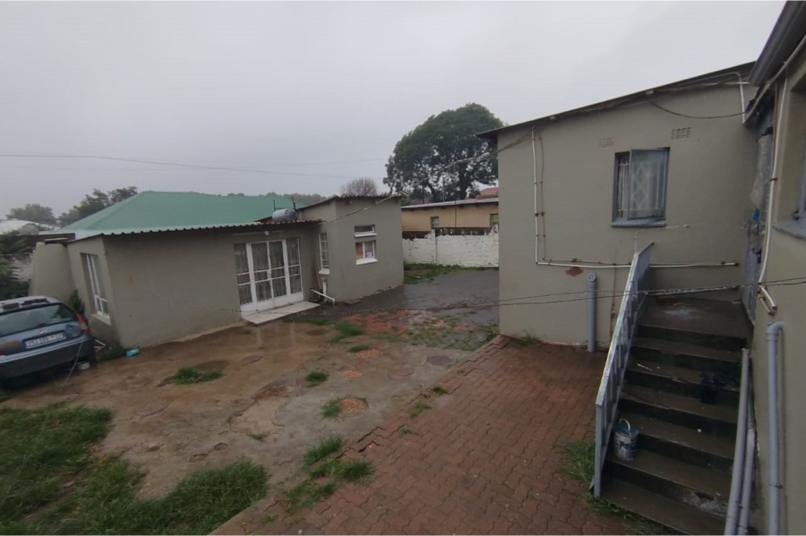 5 Bedroom Property for Sale in Rosettenville Gauteng