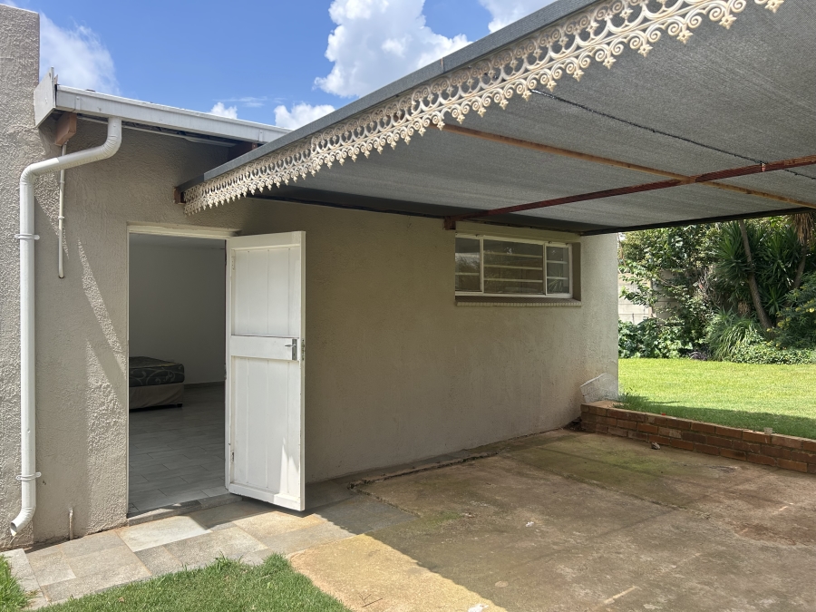 To Let 0 Bedroom Property for Rent in Discovery Gauteng