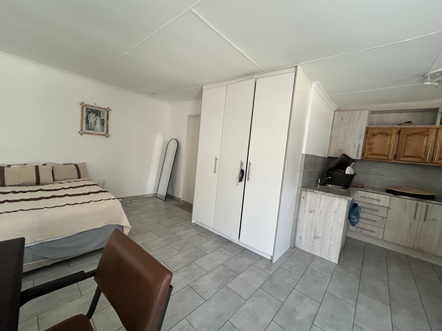 To Let 0 Bedroom Property for Rent in Discovery Gauteng