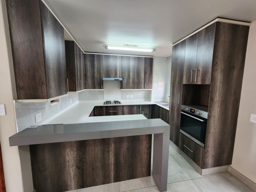 2 Bedroom Property for Sale in Ravenswood Gauteng