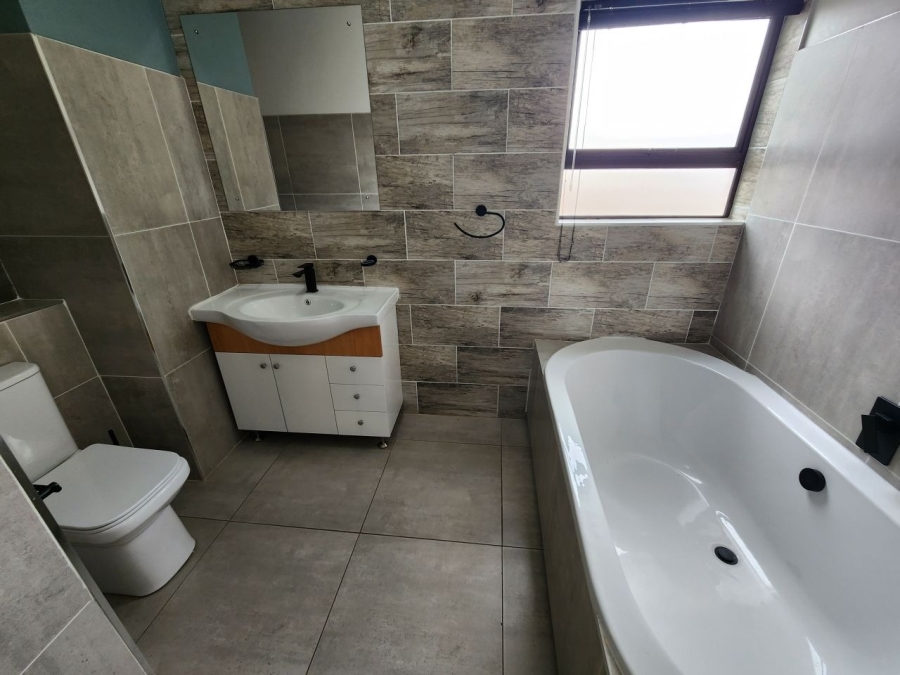 2 Bedroom Property for Sale in Ravenswood Gauteng