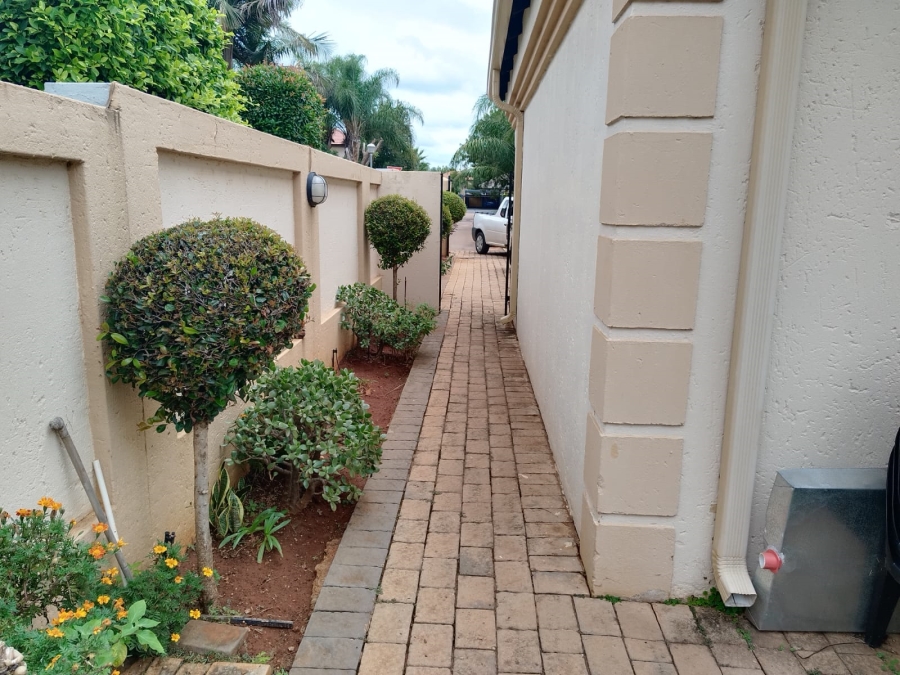 4 Bedroom Property for Sale in Montana Gauteng