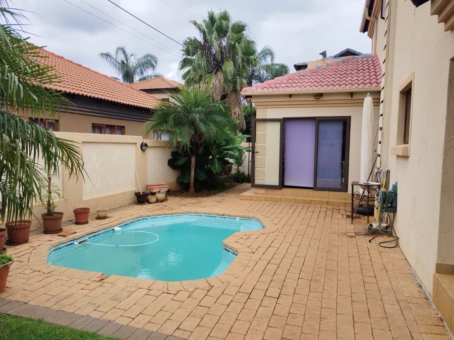 4 Bedroom Property for Sale in Montana Gauteng