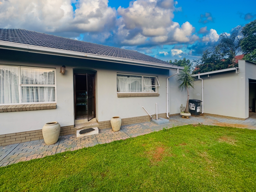 3 Bedroom Property for Sale in Dorandia Gauteng