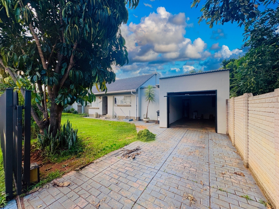 3 Bedroom Property for Sale in Dorandia Gauteng