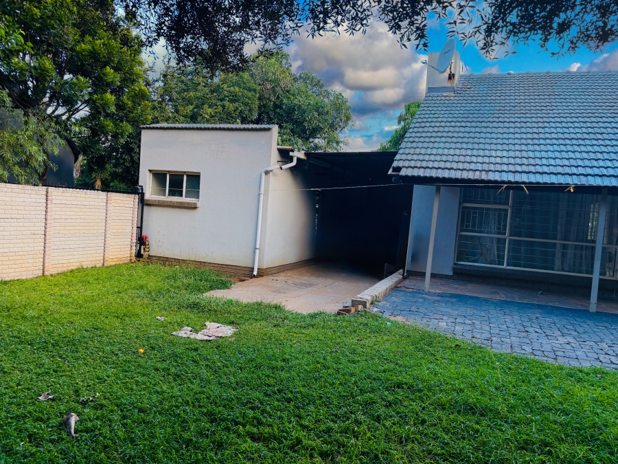 3 Bedroom Property for Sale in Dorandia Gauteng