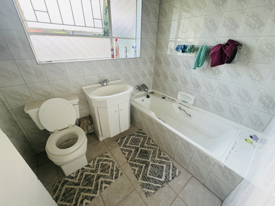 3 Bedroom Property for Sale in Dorandia Gauteng