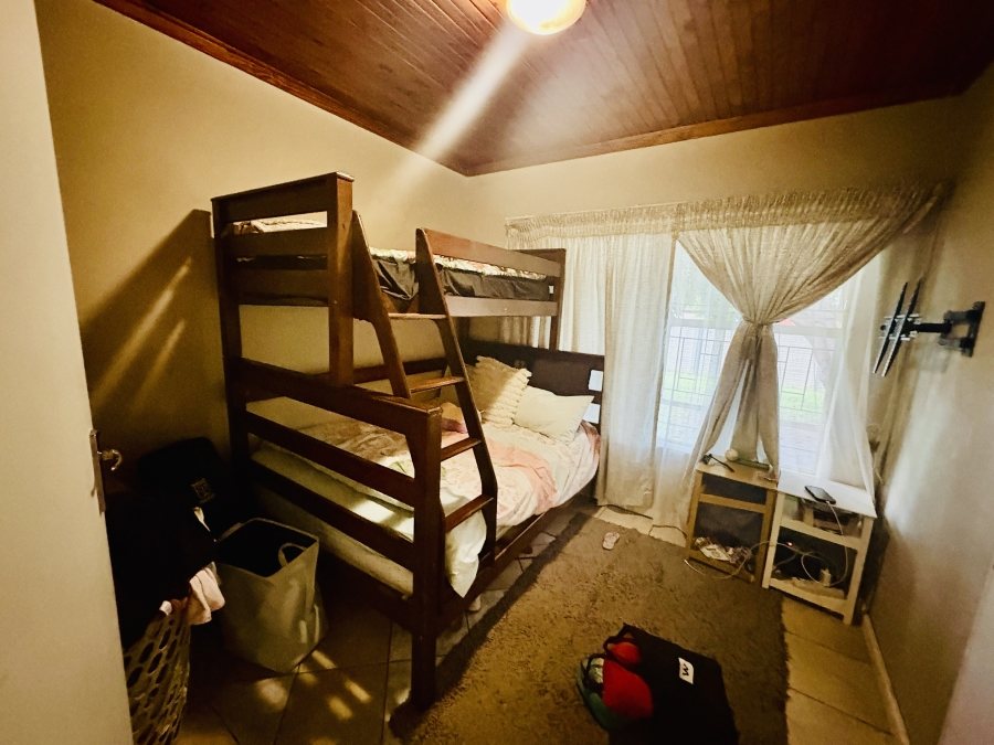 3 Bedroom Property for Sale in Dorandia Gauteng