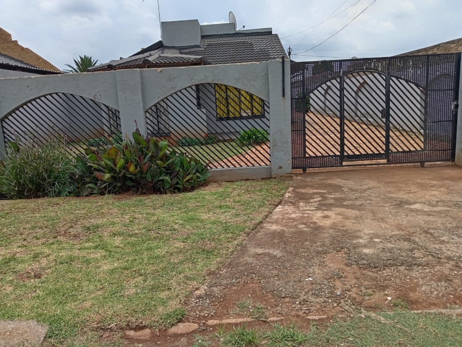 3 Bedroom Property for Sale in Mid Ennerdale Gauteng