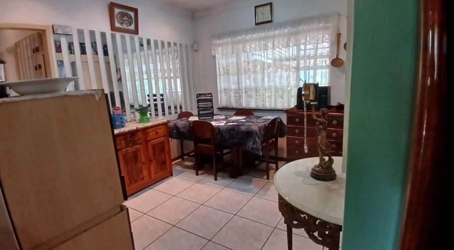 3 Bedroom Property for Sale in Brackendowns Gauteng
